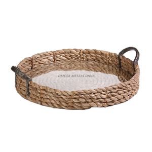 Bandeja para servir tejida natural Diseño rústico Asas de metal resistentes de acero inoxidable Reuniones casuales Decoración para el hogar Propósito para servir alimentos - Product Image 1
