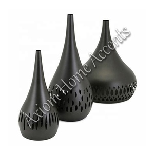 Elegante jarrón de Metal de aluminio, diseño moderno hecho a mano por Axiom Home Accents para una decoración única y elegante para el hogar, esmalte transparente - Product Image 5
