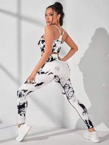 Conjuntos de Yoga Sin Costuras Tie Dye para Mujer 2026, Ropa Deportiva para Correr, Conjuntos de Gimnasio y Fitness, Bra Deportivo Sin Mangas de Corte Ajustado - Product Image 2