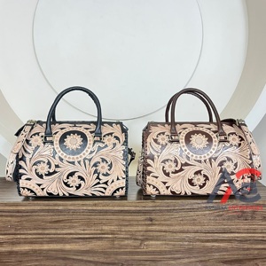 Bolsos de Viaje de Cuero Floral Hechos a Mano de Gran Capacidad, Bolsos Deportivos Unisex con Cierre de Cremallera, Bolsos de Mano Rápidos - Product Image 1