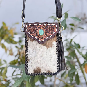 กระเป๋าหนังแกะสลักลายด้วยมือประดับด้วยหินเทอร์ควอยซ์  ขนาดเล็ก ใส่โทรศัพท์ได้ ใช้เป็นกระเป๋าถือหรือกระเป๋าคล้องมือได้ - Product Image 1