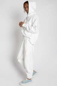เสื้อฮู้ดผู้ชายแบบเรียบง่าย – แฟชั่นฤดูหนาวสำหรับทุกวัน - Product Image 2