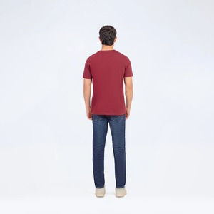 เสื้อยืดคอกลมแขนสั้นผ้าเจอร์ซีย์คอตตอน 100% สำหรับผู้ชาย บริการสั่งทำพิเศษ พิมพ์ลายดิจิทัลที่หน้า โลโก้ดีไซน์โอเวอร์ไซส์ ระบายอากาศได้ดี - Product Image 2