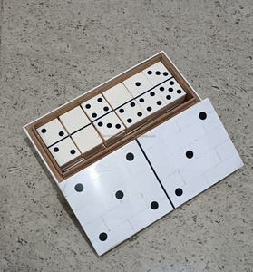 Juego de Dominó Profesional de Resina Hecho a Mano, Caja de Juego Rústica Premium, Ecológico de Alta Calidad - Product Image 4