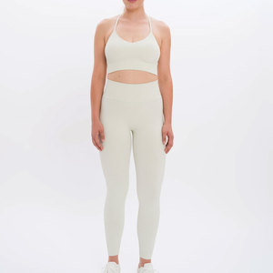 Conjunto de Yoga para Mujer de Alta Calidad, Marca Privada, Personalizado, Sólido, Transpirable, con Logotipo Frontal, Precio Bajo - Product Image 1