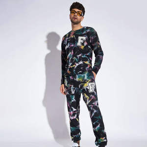 Conjunto Deportivo Personalizado para Hombre, Corte Ajustado, Sudadera con Cuello Redondo y Pantalones Jogger, Ropa Casual Ecológica para la Calle - Product Image 3