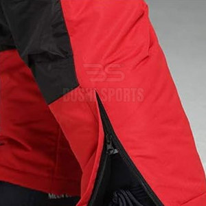 Uniforme de esquí de rendimiento profesional que ofrece protección térmica y durabilidad para clima frío. - Product Image 5