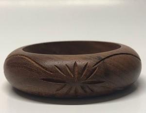 Brazaletes de Madera de Alta Calidad con Acabado Liso e Impermeable para Mujer, Personalizables, Duraderos, Elegantes para Uso Diario - Product Image 4