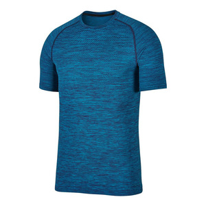 T-shirt de sport pour homme avec logo personnalisé, vêtements de sport respirants pour l'entraînement et la course à pied - Product Image 3