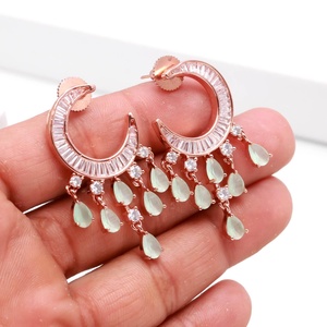 Pendientes de Aro con Gema Verde Mar de Alta Calidad, Chapados en Oro Rosa de 14K, Joyería Minimalista para Uso Diario para Mujer - Product Image 3