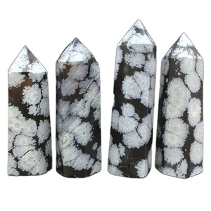 Vente en gros de points de tour de flocon de neige en cristal naturel sculpté obélisques de pierres précieuses en agate décor à la maison de style Feng Shui mascotte de pierres de guérison - Product Image 1