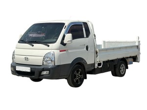 Camion de fret 2-2,5 tonnes, modèle 2019, pour Porter 2 (H100), 1 tonne, CRDi, Super Cabine, 4x2, conduite à gauche, pneus R16, transmission automatique, couleur foncée - Product Image 1