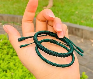 Pulsera Budista Tibetana Hecha a Mano de Alta Calidad, Pulsera de Cuerda de Nudos de la Suerte, Pulsera de Meditación Budista - Product Image 1