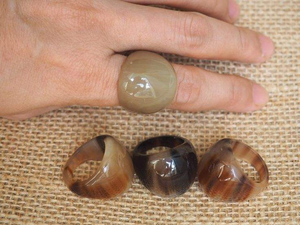 Bague en corne de buffle, d'âne ou de taureau naturelle, faite à la main, de qualité supérieure, respectueuse de l'environnement - Design moderne - Product Image 3