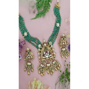 Ensemble collier et boucles d'oreilles élégants en moissanite de haute qualité, aspect perles, plaqué or, pour femme, bijoux de créateur pour mariage - Product Image 1
