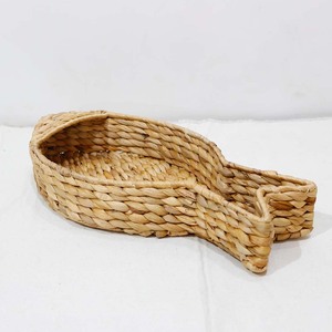 Bandeja Duradera y Ecológica en Forma de Pez, Hecha a Mano con Jacinto de Agua - Product Image 4