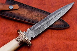 Nueva Edición Cuchillo de Hoja Fija de Acero de Damasco Personalizado, Cuchillo Dogger Coleccionable, Cuchillo de Caza con Mango de Hueso, Cuchillo de Supervivencia con Funda - Product Image 2