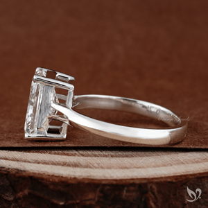 Bague de luxe en or massif 10K avec diamant solitaire de 3 carats, taille Radiant audacieuse, à tige fendue, certifié IGI, cultivé en laboratoire, pour mariage et anniversaire - Product Image 2