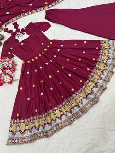 Traje Anarkali Étnico Bordado Color Borgoña, Choli, Ropa India Pakistaní, Estilo Banarasi, Ropa Festiva para Bodas, Fiestas y Ceremonias - Product Image 6