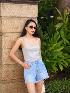 Shorts en jean SableX écologiques à séchage rapide et respirants - Style streetwear vintage, taille mi-haute, coupe régulière, Spandex/Coton, Tailles XS-X - Product Image 1