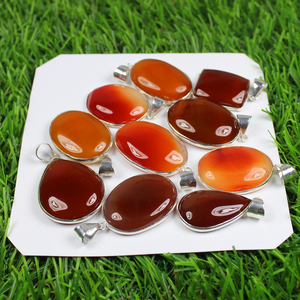จี้หินออนิกซ์สีแดงธรรมชาติคุณภาพสูงสวยงาม พร้อมตัวเรือนทองเหลืองชุบเงิน สร้อยคอจากผู้ผลิต - Product Image 6