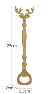 Décapsuleur en laiton fait main en forme de renne, objet de collection décoratif pour bar, idéal pour un usage pratique et une présentation élégante - Product Image 4