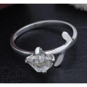 Bague de fiançailles classique en argent 925 avec diamant rond taille brillant, sertie à griffes, bijoux fins pour femme - Product Image 3