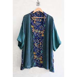 ชุดคลุมกิโมโนผ้าไหมอินเดียทำมือ พิมพ์ลาย ขนาดใหญ่พิเศษ ระบายอากาศได้ดี ความยาวระดับเข่า ชุดนอนลำลองสำหรับผู้หญิง ของขวัญสำหรับเธอ ชุดคลุมสำหรับพักผ่อน - Product Image 1