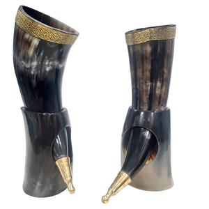 Cuerno Vikingo para Cerveza y Vino, Jarra de Cuerno Original con Grabado y Soporte, Cuerno Vikingo Pulido para Beber a Bajo Precio - Product Image 5