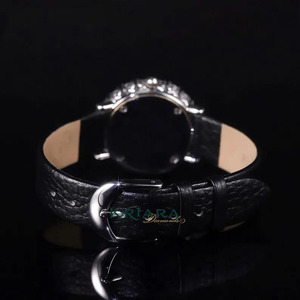 Reloj de Cuarzo de Lujo de Alta Demanda, Caja Redonda, Correa de Cuero Negra, Hebilla de Acero, Estilo Diario para Mujer - Product Image 5