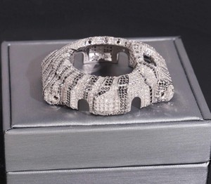 นาฬิกา Iced Out DW6900 รุ่นดัดแปลง ตัวเรือนสแตนเลสสตีลสุดหรู สไตล์ CasiOak ประดับเพชร สำหรับผู้ชาย พร้อมตัวเรือนโลหะแบบ gshok - Product Image 5