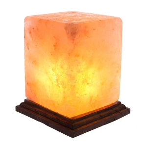 Nouvelles lampes en sel de l'Himalaya pakistanais de forme carrée, écologiques, faites à la main, de haute qualité, pour Noël, Feng Shui, disponibles en gros - Product Image 1