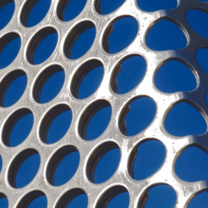 Tôle perforée en acier inoxydable, filet de protection métallique, motif de perforation personnalisé pour la construction et l'industrie - Product Image 4
