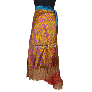 Falda Larga Reversible de Seda India, Saree, Falda Mágica de Seda Elegante, Falda Larga de Seda Mágica Tipo Sari - Product Image 4