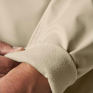Veste softshell pour homme doublée de polaire, chaude, avec poignets ajustables et plusieurs poches, idéale pour le quotidien hivernal et les voyages - Product Image 4
