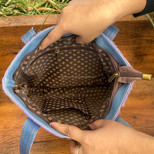 Sacs fourre-tout en cuir recyclé imprimé animal personnalisé de qualité OEM sac à main de fabricant de créateur de luxe et sac à main en cuir coloré pour femmes - Product Image 6