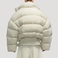 Blouson matelassé d'hiver blanc pour homme en toile enduite, imperméable, coupe-vent, avec capuche, logo frontal, isolé, pour l'extérieur par temps froid