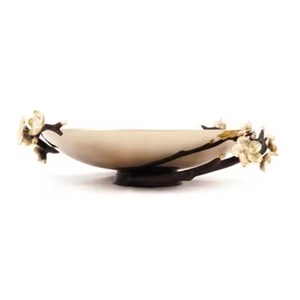 Bol de service au design tendance, plat ovale en laiton doré avec poignée en forme de branche fleurie, vaisselle de table - Product Image 1