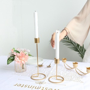 Venta al por Mayor de Portavelas de Hierro Metálico de Lujo, Centro de Mesa Decorativo para Sala de Estar, Disponible a Buen Precio - Product Image 5