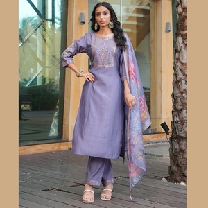 Ensemble Kurti élégant pour femmes en coton et soie lavande, manches 3/4, entièrement cousu, pour occasions régulières et festives - Product Image 1