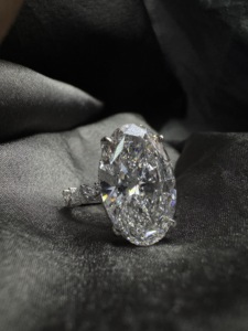 Anillo de Diamantes Cultivados en Laboratorio, Ovalados, de 10 Quilates, 10.82 Quilates en Total, Platino PT950, Anillo de Compromiso de Lujo con Gemas Laterales Marquise y Redondas - Product Image 6