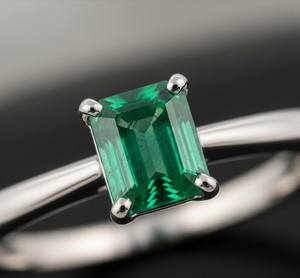 Bague Émeraude de Laboratoire en Argent Sterling, Motif Vigne, Pierre de Naissance de Mai, Pierre Précieuse Verte, Bijou Élégant Fait Main, Cadeau pour Femme - Product Image 1