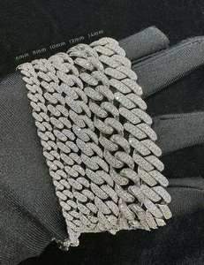 สร้อยคอเงินแท้ 925 ประดับเพชรโมอิสซาไนต์ทรงเหลี่ยม คิวบันลิงค์ ดีไซน์ฮิปฮอป เหมาะสำหรับงานปาร์ตี้ ของขวัญสำหรับแฟนหนุ่ม - Product Image 1