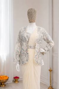 Sari indio-pakistaní de seda crepé pesada bordado con falda plisada para mujer, ropa étnica para bodas y fiestas - Product Image 4