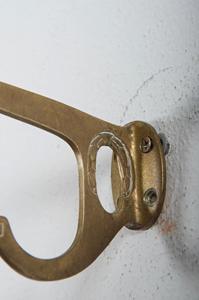 Porte-manteau mural multifonctionnel en métal de qualité supérieure avec double crochet pour serviettes - Product Image 3