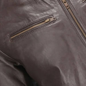 แจ็คเก็ตบอมเบอร์หนังแกะแท้สำหรับผู้ชาย แบรนด์ OEM คอตั้ง ปักโลโก้ แจ็คเก็ตมอเตอร์ไซค์หนาบุซับใน มีไซส์พลัส - Product Image 2