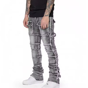 Nuevos Jeans Cargo de Mezclilla Apilados para Hombre, Estilo Biker, Lavados, con Parches en los Bolsillos y Mezclilla Resistente, con Logotipo y Diseño Personalizados - Product Image 5