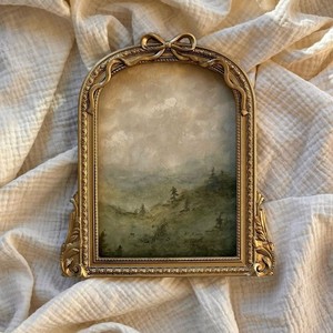 Elegant Oval Gold Picture <b>Frame</b> Decorative Photo Display <b>Frame</b> for Tabletop Wall <b>Mount</b> Stylish Living Room Home Restaurant Decor - Product Image 5