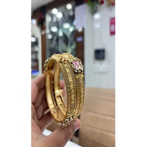 Atractivas pulseras de moda de dos piezas, chapadas en oro y con moissanita de calidad premium, para mujeres, colección para bodas. - Product Image 1