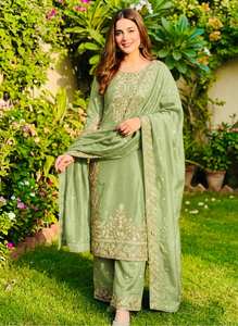 Conjunto de Salwar Kameez de Seda Real Bordada, Moda Asiática del Reino Unido - Product Image 3